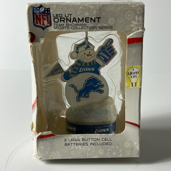 Detroit Lions LED Lit Ornament - Picture 8 of 10